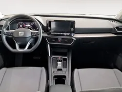 Blanco Usado 2024 Seat Leon Style | 24.900 € (Precio justo)