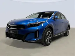 Azul Nuevo 2024 Kia XCeed SUV | 33.461 €