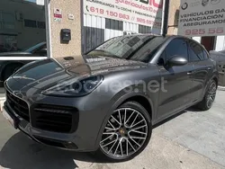 Gris / plata Usado 2023 Porsche Cayenne SUV | 78.850 €
