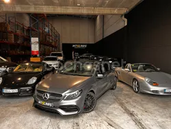 Gris / plata Usado 2018 Mercedes A45 AMG Berlina | 42.900 € (Precio justo)