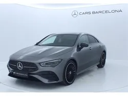 Gris montaña Usado 2023 Mercedes CLA200 Berlina | 52.500 €