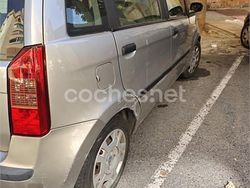 Gris / plata Usado 2005 Fiat Idea Active Monovolumen | 1750 €