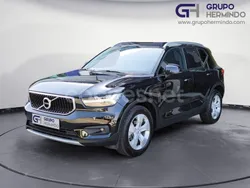 Negro Usado 2021 Volvo XC40 Momentum SUV | 23.850 € (Un poco caro)