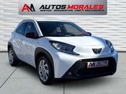 Blanco Usado 2023 Toyota Aygo Play Utilitario | 14.950 € (Un poco caro)