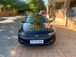 Negro Usado 2021 VW Passat Executive Berlina | 22.700 € (Precio justo)