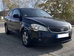 Negro Usado 2011 Kia ProCeed Berlina | 3250 € (Precio justo)