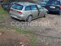 Gris / plata Usado 2006 Alfa Romeo 156 Distinctive Familiar | 300 €