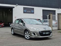 Beige Usado 2012 Peugeot 308 Access Berlina | 6400 € (Precio justo)