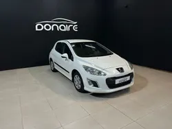 Blanco Usado 2012 Peugeot 308 Access Berlina | 5990 € (Precio justo)