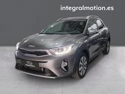 Gris Usado 2024 Kia Stonic SUV | 20.500 € (Un poco caro)