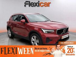 Rojo Usado 2024 Volvo XC40 Core SUV | 29.990 € (Precio justo)