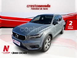 Gris / plata Usado 2021 Volvo XC40 Momentum SUV | 27.490 € (Precio justo)