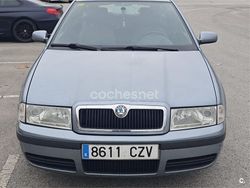 Gris / plata Usado 2004 Skoda Octavia Berlina | 2300 € (Precio justo)