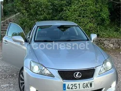Gris / plata Usado 2009 Lexus IS220d Sport Line Berlina | 5700 € (Precio justo)