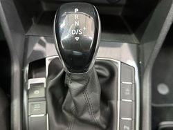 Blanco Usado 2022 VW Tiguan Life SUV | 29.900 € (Precio justo)