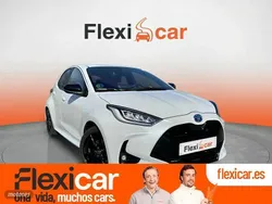Blanco Usado 2023 Toyota Yaris Hybrid Sport Berlina | 21.990 € (Precio justo)