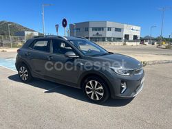 Gris / plata Usado 2022 Kia Stonic SUV | 17.500 € (Precio justo)