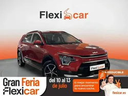 Rojo Usado 2024 Kia Niro SUV | 22.290 € (Precio justo)