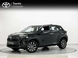 Negro Usado 2024 Toyota Yaris Cross Active SUV | 23.450 € (Un poco caro)