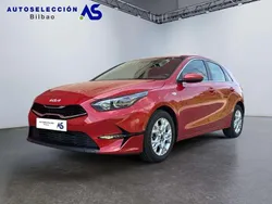 Burdeos Usado 2024 Kia Ceed Utilitario | 21.500 € (Un poco caro)