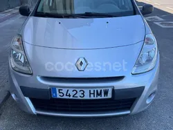 Gris / plata Usado 2013 Renault Clio IV Business Berlina | 5300 € (Super precio)