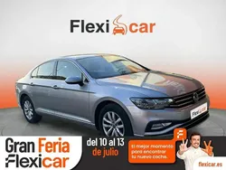 Gris Usado 2020 VW Passat Berlina | 17.970 € (Buen precio)