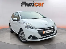 Blanco Usado 2019 Peugeot 208 Signature Sky Utilitario | 8890 € (Super precio)