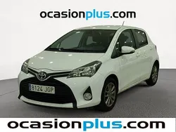 Blanco Usado 2015 Toyota Yaris Active Utilitario | 9800 € (Precio justo)