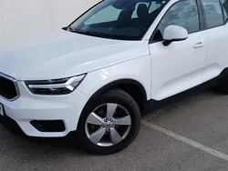 Usado 2021 Volvo XC40 Momentum SUV | 24.500 € (Precio justo)