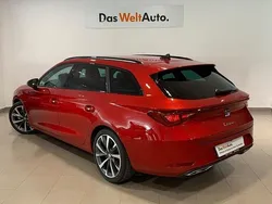 Rojo Usado 2024 Seat Leon ST FR Familiar | 27.900 € (Un poco caro)