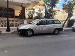 Gris / plata Usado 2002 Ford Focus Ghia Familiar | 3500 € (Precio justo)