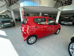 Rojo Usado 2010 Suzuki Alto Utilitario | 4200 €