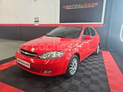 Rojo Usado 2005 Chevrolet Lacetti SX Berlina | 3590 € (Caro)