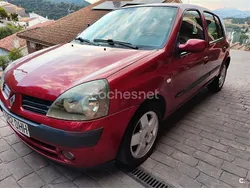 Granate Usado 2005 Renault Clio II Privilege Berlina | 2500 € (Buen precio)