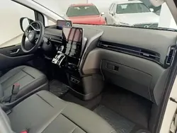 Azul Usado 2023 Hyundai Staria Van | 48.000 € (Precio justo)