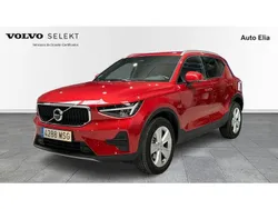 Rojo Usado 2024 Volvo XC40 Core SUV | 36.900 € (Precio justo)