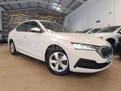 Blanco Usado 2021 Skoda Octavia Ambition Berlina | 16.200 € (Precio justo)