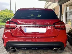 Rojo Usado 2018 Mercedes GLA200 SUV | 23.900 € (Precio justo)