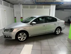 Gris Usado 2013 VW Passat Business Berlina | 7500 €