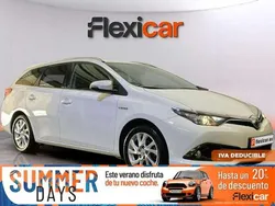 Blanco Usado 2017 Toyota Auris Hybrid Active Familiar | 12.640 € (Buen precio)