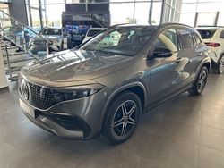 Gris Nuevo 2025 Mercedes EQA250+ AMG SUV | 66.512 €