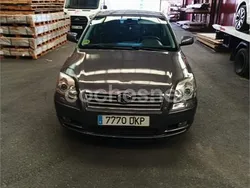 Gris / plata Usado 2005 Toyota Avensis Executive Berlina | 4500 € (Caro)