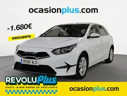 Blanco Usado 2023 Kia Ceed Berlina | 17.990 € (Precio justo)