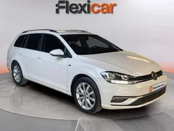 Blanco Usado 2018 VW Golf VII Sportline Familiar | 14.490 € (Un poco caro)