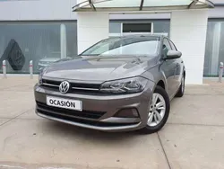 Grisnegro Usado 2018 VW Polo Sportline Berlina | 13.900 € (Buen precio)