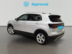 Gris plata Usado 2022 VW T-Cross Sportline SUV | 19.740 € (Precio justo)