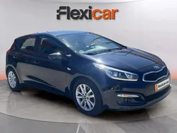 Negro Usado 2017 Kia Ceed GT Berlina | 9990 € (Buen precio)