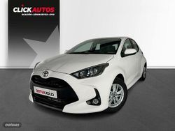 Blanco Usado 2024 Toyota Yaris Hybrid Business Edition Berlina | 20.200 € (Buen precio)