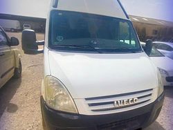 Blanco Usado 2007 Iveco Daily | 8200 €