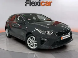 Gris Usado 2019 Kia Ceed Berlina | 15.390 € (Precio justo)